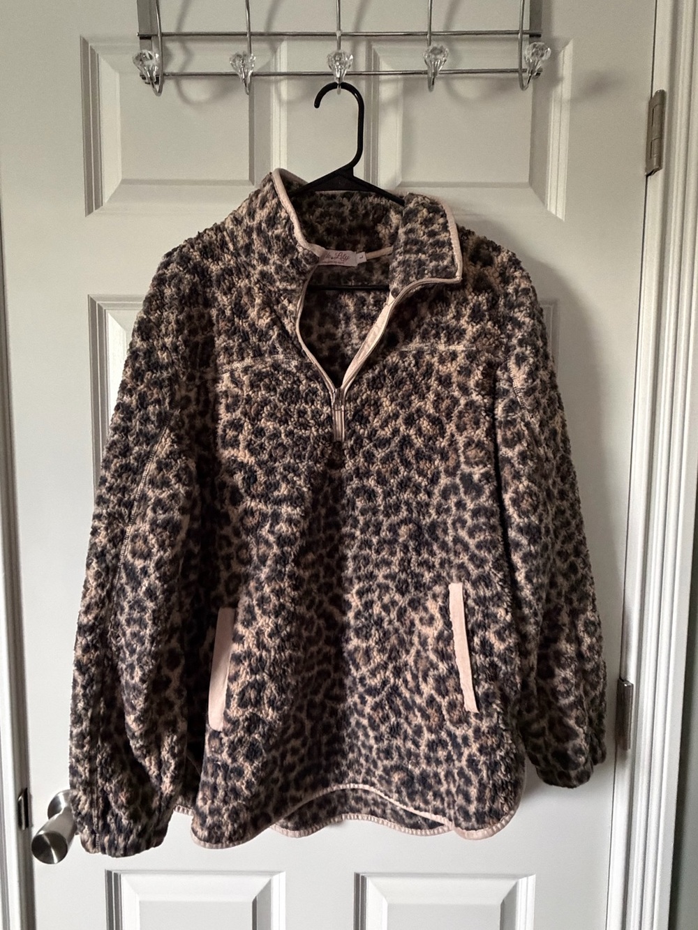 Pink Lily Leopard Sherpa Quarter Zip Pullover | Size L